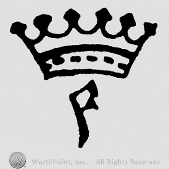 Letter F and a crown on top.