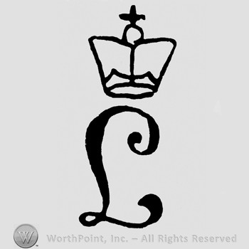 Crown with cross on top and letter L below.