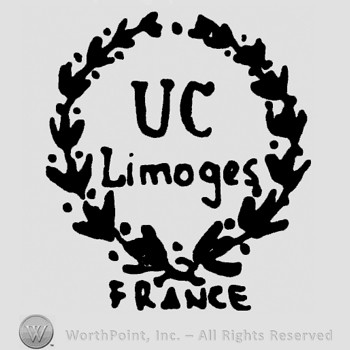 Circle made from branches with UC LIMOGES written inside and France outside.
