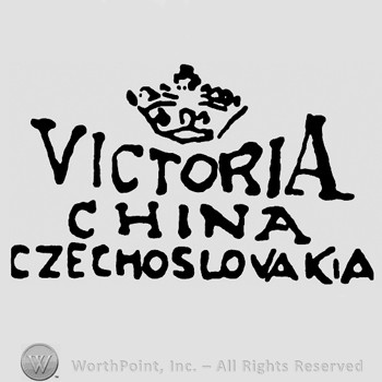 Crown on top;Victoria China Czechoslovakia written below.