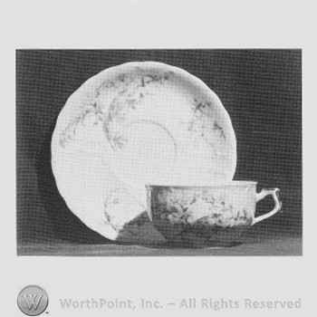 Sally Louthan cup and saucer pattern.