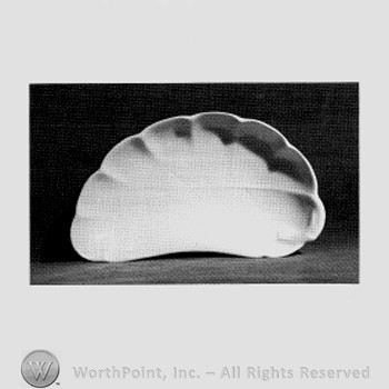 Unnamed bone dish.