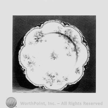 Laura plate pattern.