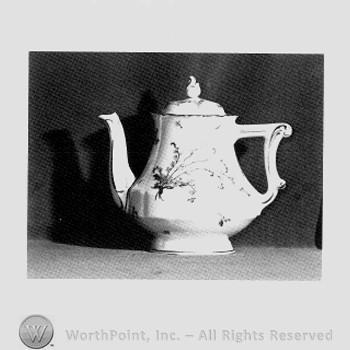 Mont Mery teapot pattern.