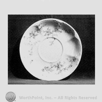 Lisbonne saucer pattern.
