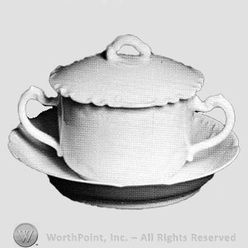 Unnamed covered bouillon with saucer pattern.