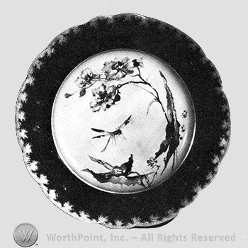 Meadow Visitors plate pattern.