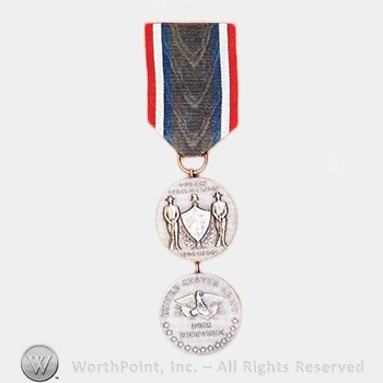 Military decoration : Army of Cuban Pacification Medal.