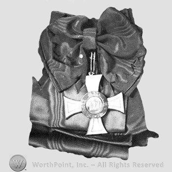 Order of the Crown - Type II - large crown, I Class badge.