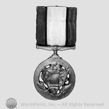 Distinguished Service Medal : Army, post World War II, unnumbered.