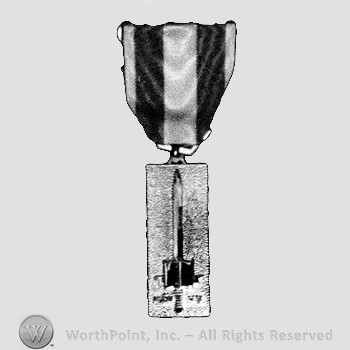 Military Decoration : Training Service Medal.