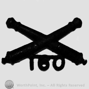 Insignia consisted of crossed cannons and number 160 below.