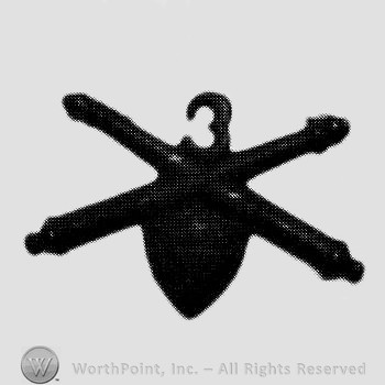 Insignia consisted of crossed cannons with number 3 above and a shield below.