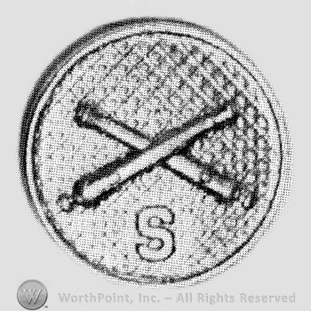 Insignia consisted of crossed cannons  and letter S below; all on a plate.