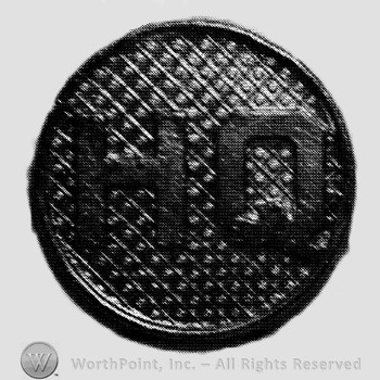 Insignia consisted of letters HQ on a plate.