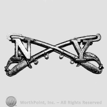 Insignia consisted of crossed sabres and letter N to the left and letter Y to the right.