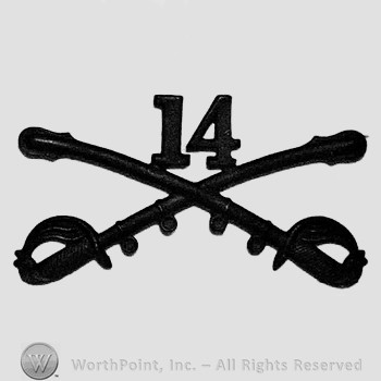 Insignia consisted of crossed sabres and number 14.