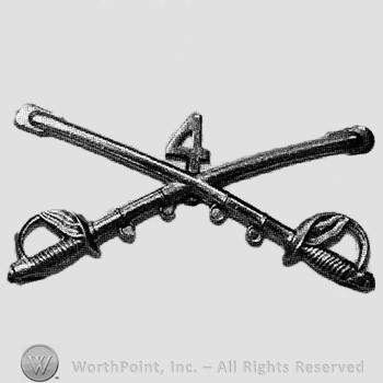 Insignia consisted of crossed sabres and number 4 above.