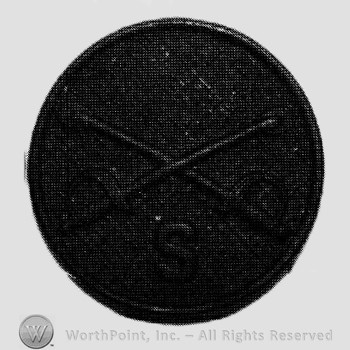 Insignia consisted of collar disc with crossed sabres on and letter S below the intersection.