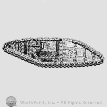 Insignia consisted of a shape like a tank.