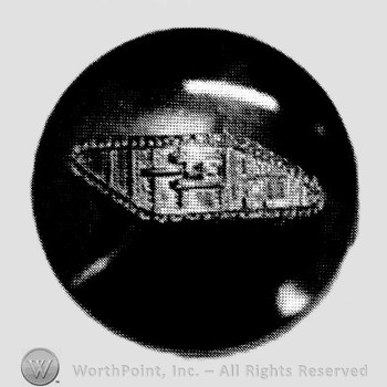 Insignia consisted of a disc with a shape like a tank on.
