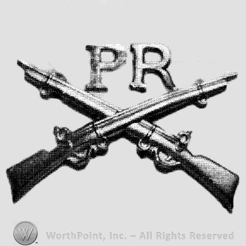 Insignia consisted of crossed rifles and letters PR above the intersection.