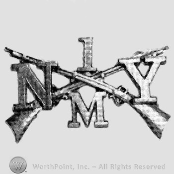 Insignia consisted of crossed rifle, number 1 above, letter M below, letter N on the left and letter Y on the right.