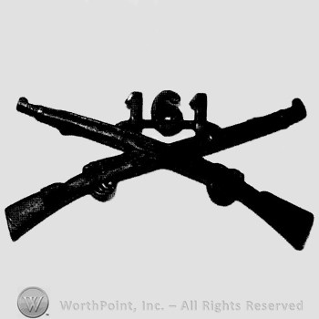Insignia consisted of crossed rifles, number 161 above the intersection.