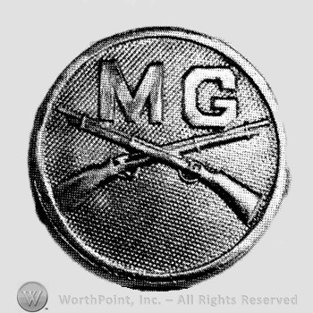 Insignia consisted of crossed rifles and letters MG above the intersection, all on a disc.