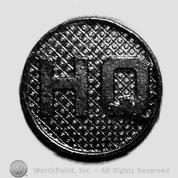 Insignia consisted of letters HQ on a disc.