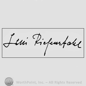 Autograph/Signature : Leni Riefenstahl.