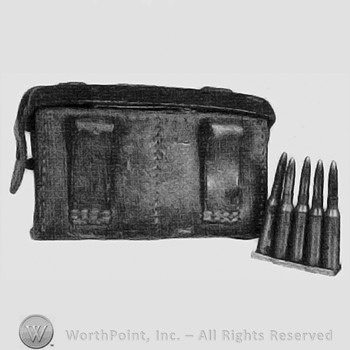 Front Ammo Pouch w/live rounds.