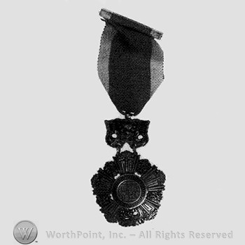 Medal with two colors ribbon.