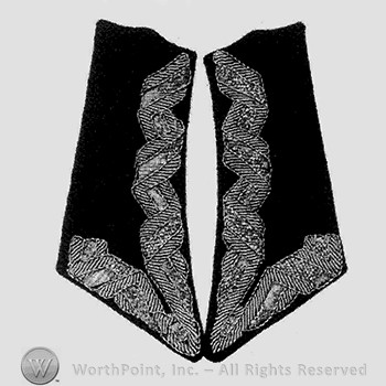 Collar tabs.