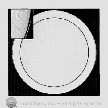 Glass pattern : Moon Glow.