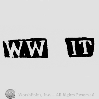 The letters WW and IT written in uppercase