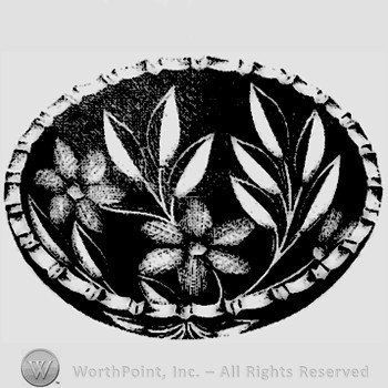 Glass pattern : Panelled Dogwood.