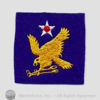 Army Air Forces Shoulder Sleeve Insignia : 2d Air Force.