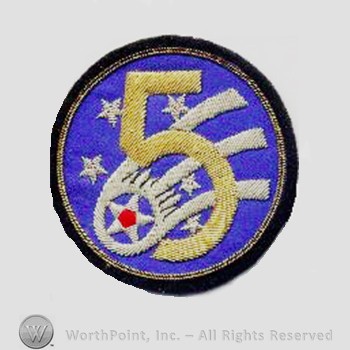 Army Air Forces Shoulder Sleeve Insignia : 5th Air Force.