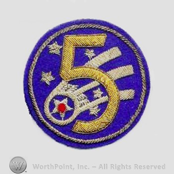 Army Air Forces Shoulder Sleeve Insignia : 5th Air Force.