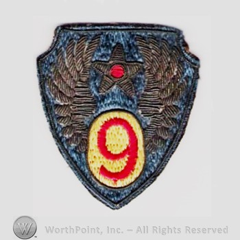 Army Air Forces Shoulder Sleeve Insignia : 9th Air Force.