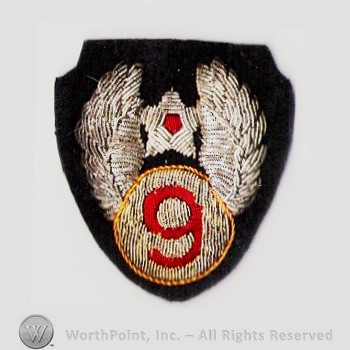 Army Air Forces Shoulder Sleeve Insignia : 9th Air Force.