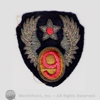 Army Air Forces Shoulder Sleeve Insignia : 9th Air Force.