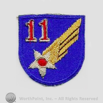 Army Air Forces Shoulder Sleeve Insignia : 11th Air Force.
