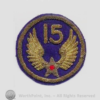 Army Air Forces Shoulder Sleeve Insignia : 15th Air Force.