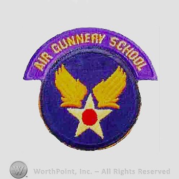 Army Air Forces Shoulder Sleeve Insignia : Air Gunnery School.