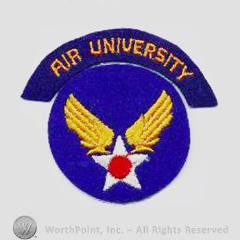 Army Air Forces Shoulder Sleeve Insignia : Air University.