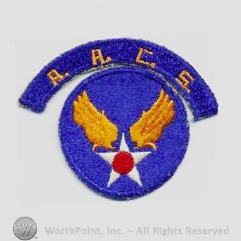 Army Air Forces Shoulder Sleeve Insignia : Army Airways Communications System.
