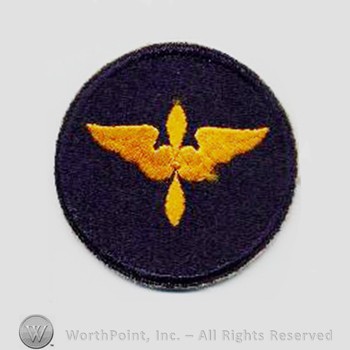 Army Air Forces Shoulder Sleeve Insignia : Aviation Cadet.