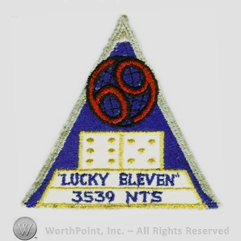 Navigator & Electronic Warfare Training Classes Patches : Class 1969-11 Undergraduate Navigator Training (Mather AFB - 3538th Navigator Training Squadron).